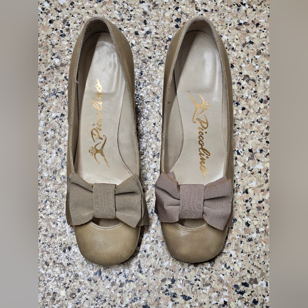 Vintage Piccolino Bow Low Heel Pumps Size 6 AA